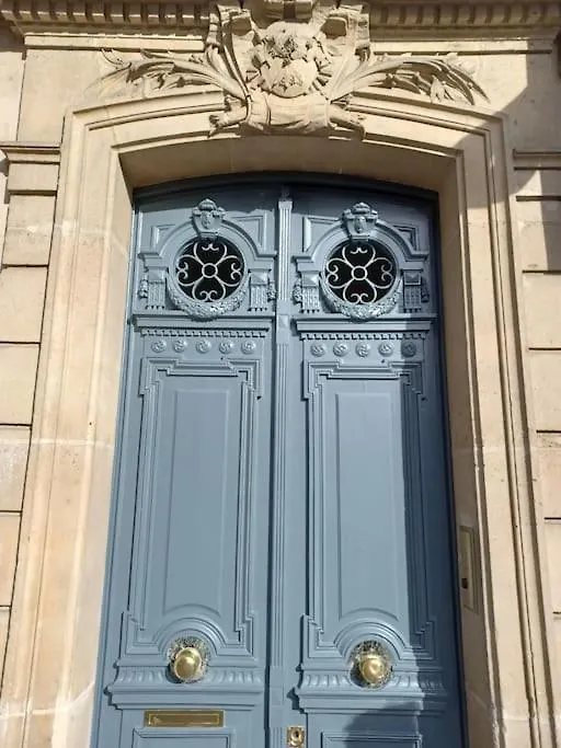 Maubert Joli Nid Equipe Vue Paris Ascenseur Apartment 0*,